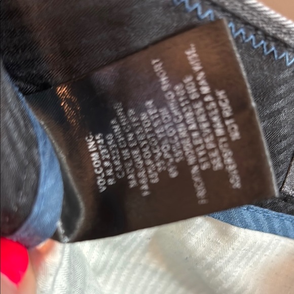 Volcom Chino Shorts Flat Front Repreve Gray Men’s Size 36 - Picture 5 of 5